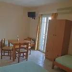 Athos Studios Apartment *