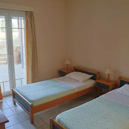 公寓 阿多斯一室公寓 Tínos