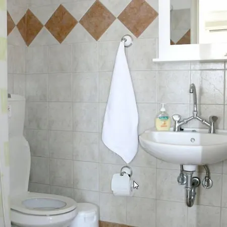 阿多斯一室公寓 Tínos