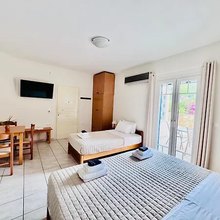 Athos Apartman *